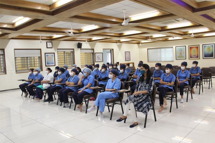 women-power-seminar4-740x493